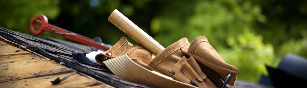 Why Hire a Roofing Contractor?