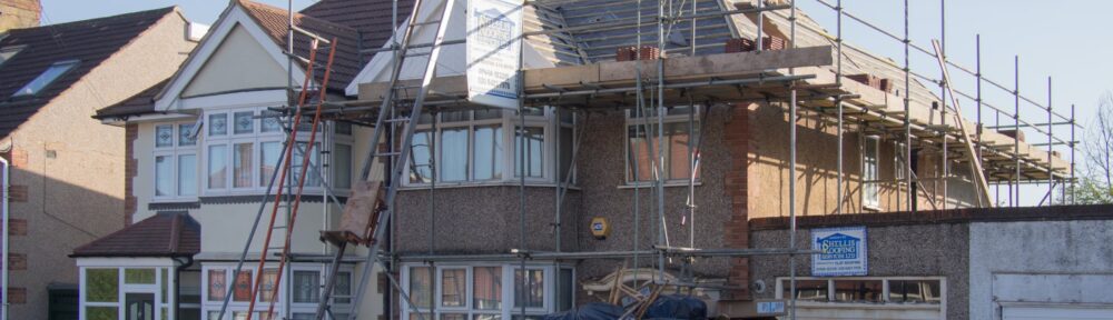 Using Exterior Scaffolding to Transform Your Home