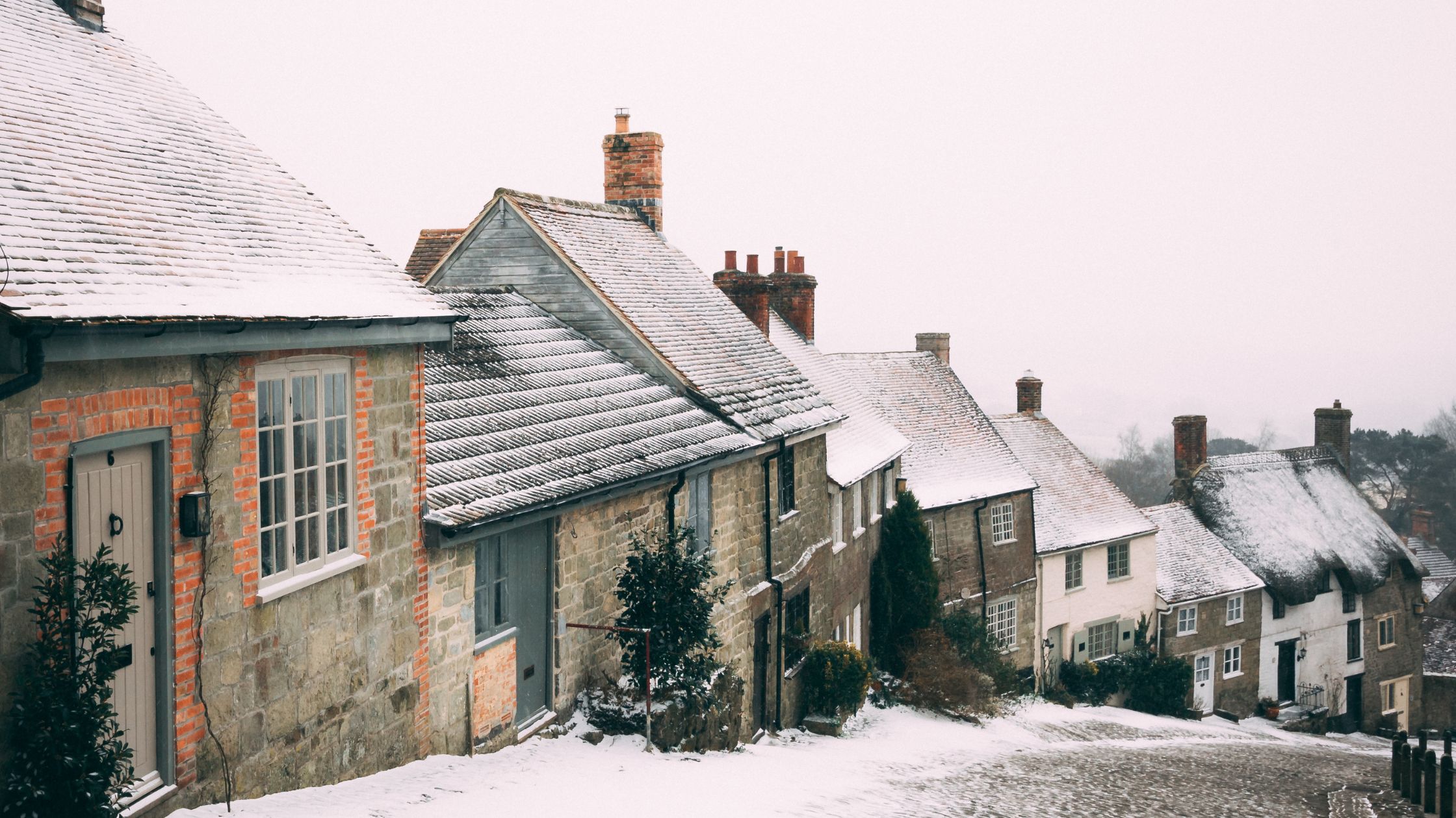 Maintaining Your Roof During the Winter Months: Essential Tips for Homeowners