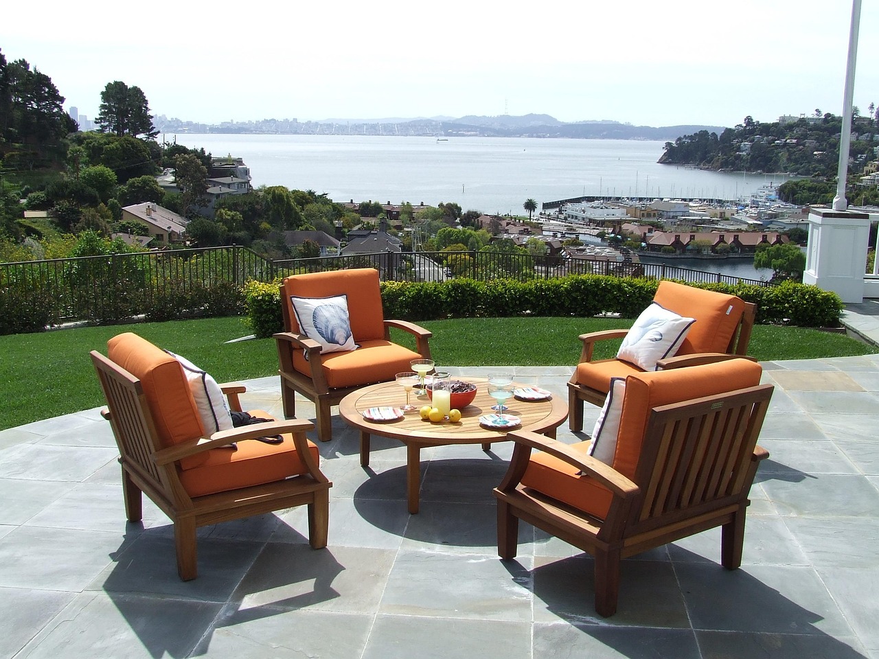Welcome Spring with a Fresh Outdoor Look